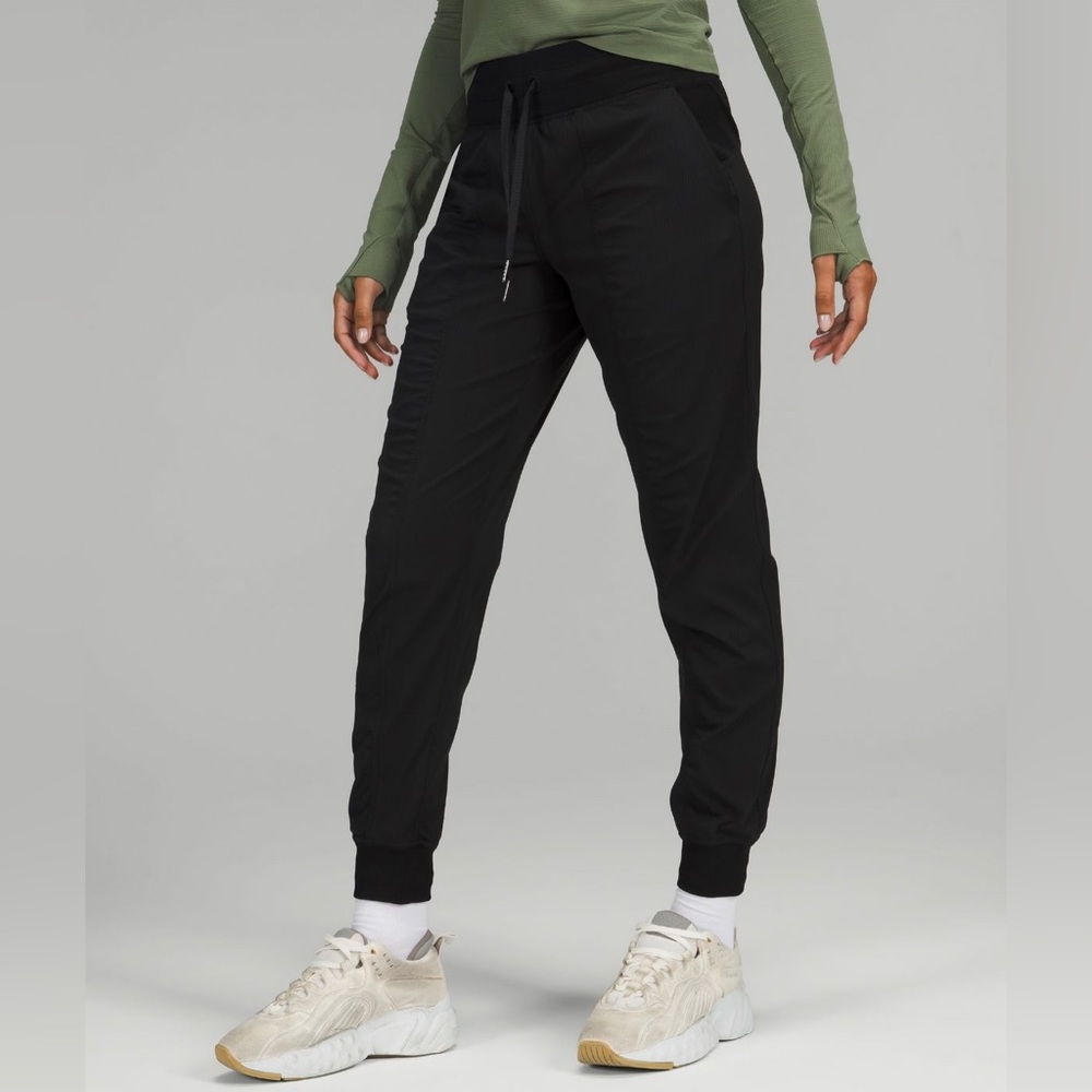 Lululemon dance studio jogger sz 2